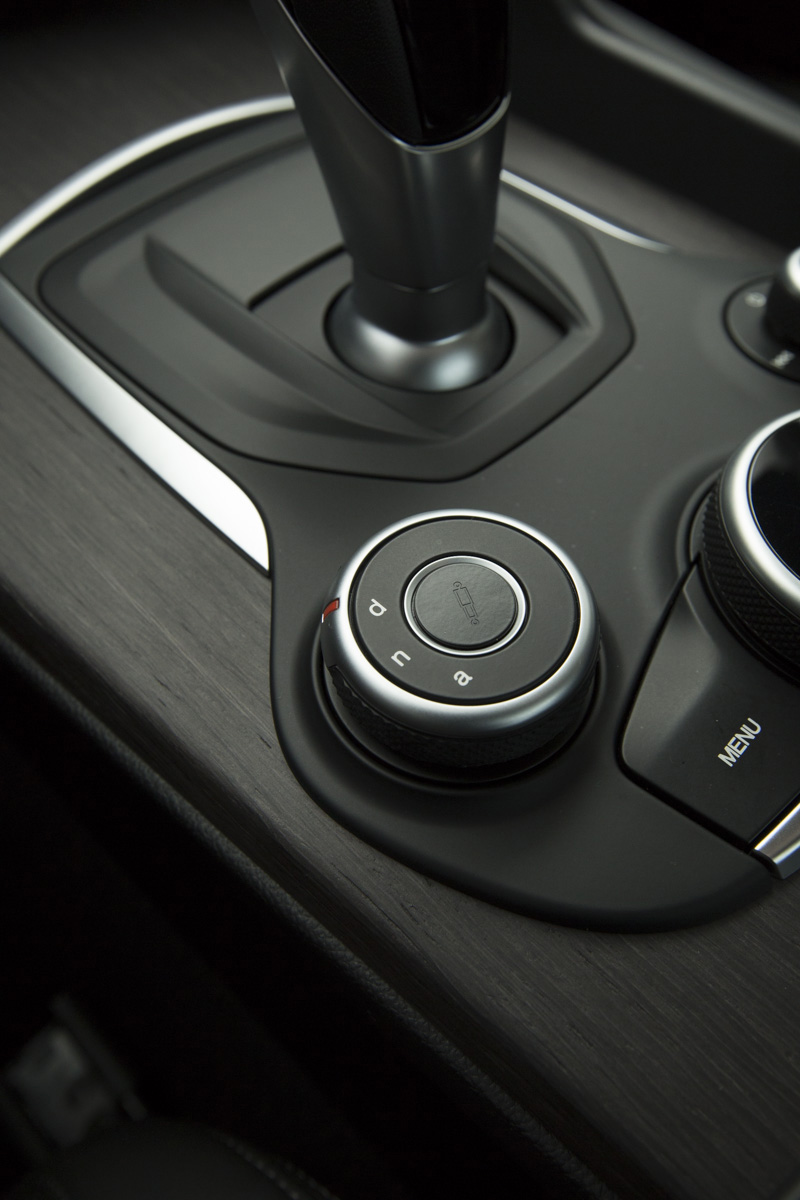 23S_Alfa_InteriorShotAlts-223